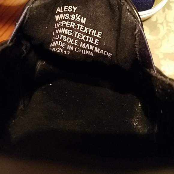 Kenneth Cole Blue Velvet Alsey - Picture 7 of 8